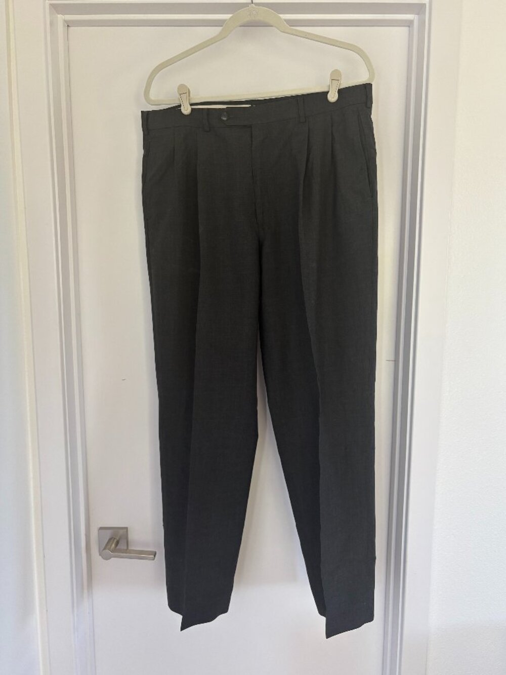 Redwood & Ross Charcoal Dark Gray Pleated Front Dress Pants Slacks 34 x30